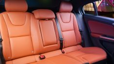 prawidlowa pielegnacja skorzanej tapicerki