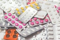 Stabilność walut a zdrowie pacjentów. Jak wahania kursów wpływają na dostęp do leków?