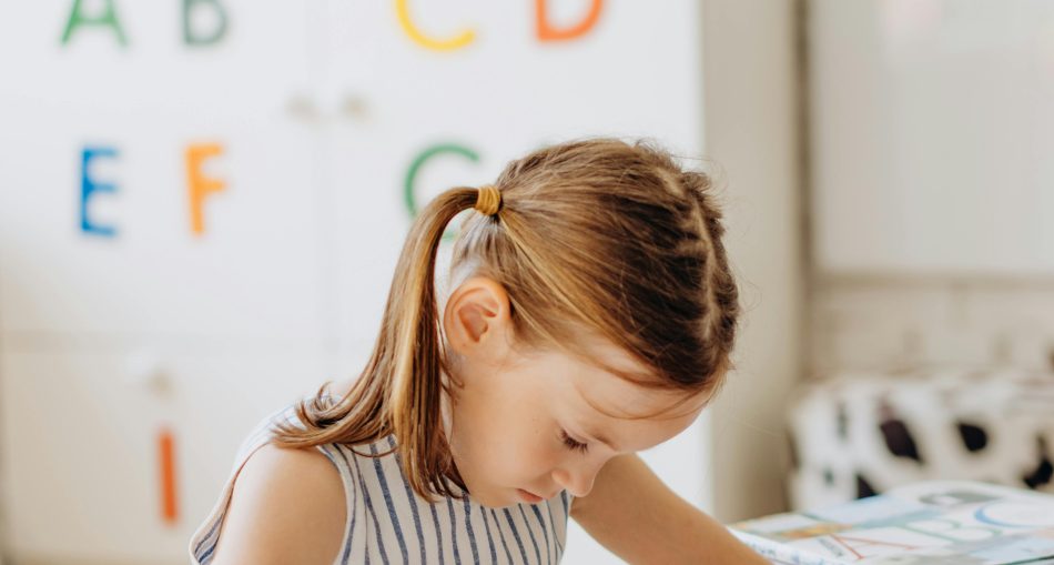 fundacja-rowna-pomoc-w-edukacji-mathwise-uruchamia-ogolnopolski-program-bezplatnego-dostepu-do-kursow-dla-uczniow-zagrozonych-wykluczeniem-edukacyjnym