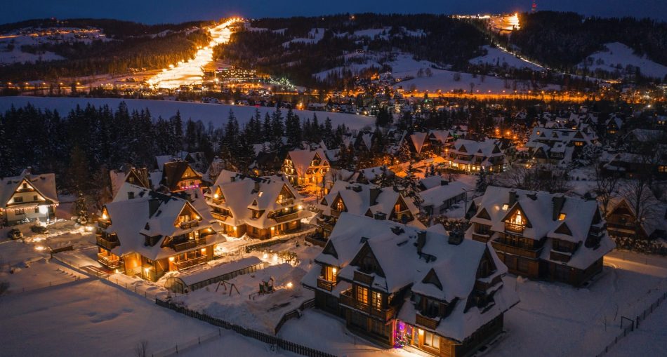 Zimowe ferie bez jednego scenariusza. Krócej, częściej i bardziej elastycznie
