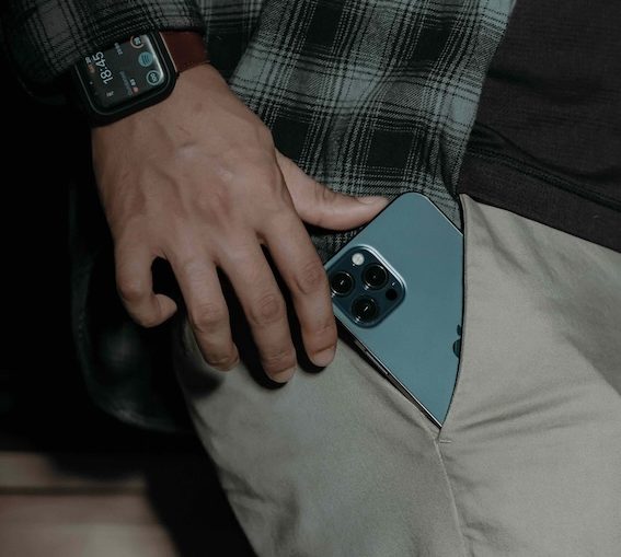 ochrona-prywatnosci-w-relacjach-rodzinnych-i-partnerskich-technologia-granice-i-prawo-w-czasach-kryzysu-zaufania