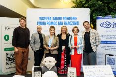 sztuka-niesie-pomoc-artysci-dla-mlodego-pokolenia-na-jubileuszowej-konferencji-wallstreet-30-w-karpaczu