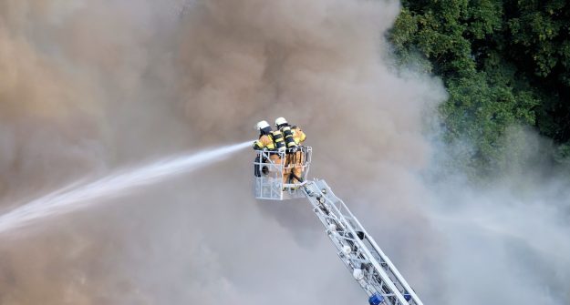 Pożar zaczyna się długo przed pierwszym płomieniem