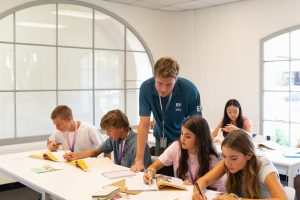 od-tesknoty-do-samodzielnosci-jak-zagraniczny-kurs-jezykowy-zmienia-dzieci-i-ich-rodzicow